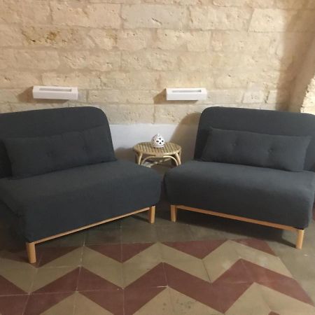 Flos Bari Buitenkant foto